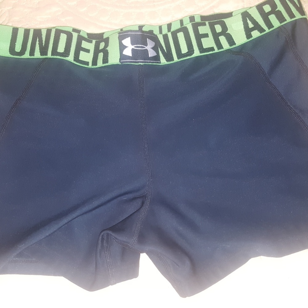 Under Armour athletic short